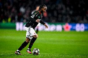 PSV Eindhoven v Arsenal FC - UEFA Champions League 2024/25 Round of 16 First Leg