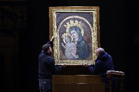 Religion: Cardinal Arthur Roche leads the recitation of the Holy Rosary for Pope Francis on March 04, 2025