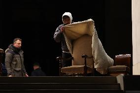 Religion: Cardinal Arthur Roche leads the recitation of the Holy Rosary for Pope Francis on March 04, 2025