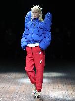 PFW - Undercover Runway