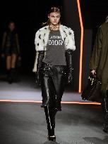 PFW - Christian Dior Runway