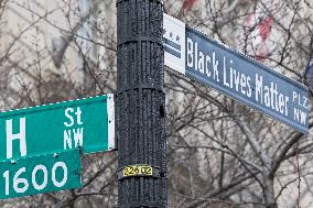 DC: Mayor Bowser hold a “Black Lives Matter” Pl, remove announcement