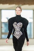 PFW - Stella McCartney Runway