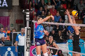 VOLLEY - CEV Cup Women - Igor Gorgonzola Novara vs  THY Istanbul