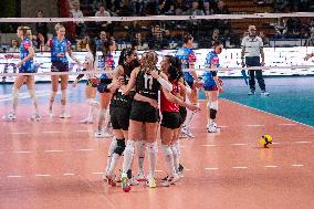 VOLLEY - CEV Cup Women - Igor Gorgonzola Novara vs  THY Istanbul