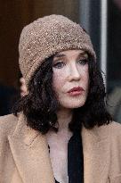 PFW - Stella McCartney PAP - Arrivals NB