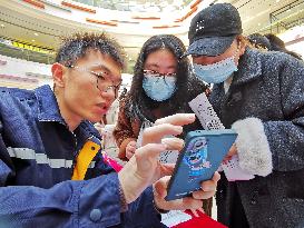 A Female-only Job Fair in Lianyungang
