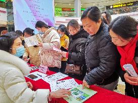 A Female-only Job Fair in Lianyungang