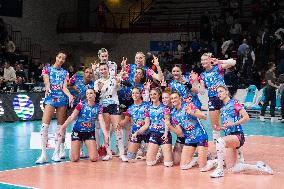 CEV Volleyball Cup- Semi Final - Igor Gorgonzola Novara Vs THY Instanbul