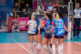 CEV Volleyball Cup- Semi Final - Igor Gorgonzola Novara Vs THY Instanbul