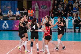 CEV Volleyball Cup- Semi Final - Igor Gorgonzola Novara Vs THY Instanbul