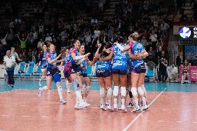 CEV Volleyball Cup- Semi Final - Igor Gorgonzola Novara Vs THY Instanbul