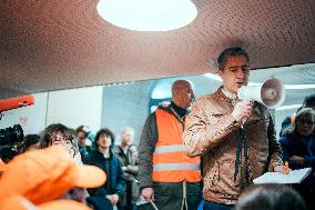 Protest by Sciences Po maintenance agents - Paris AJ