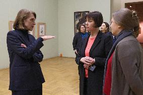 Polands Culture Minister visits Ukraines National Art Museum in Kyiv