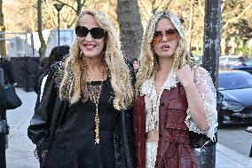 PFW Chloe Outside Arrivals