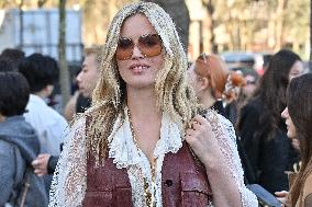 PFW Chloe Outside Arrivals