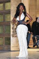 PFW Schiaparelli Arrivals