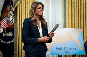 US President Donald Trump Signs Executive Order Pausing USMCA Tariffs