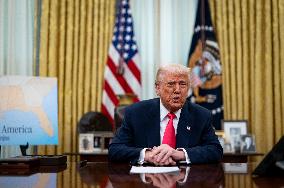 US President Donald Trump Signs Executive Order Pausing USMCA Tariffs