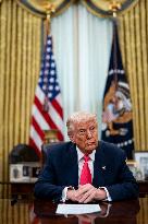 US President Donald Trump Signs Executive Order Pausing USMCA Tariffs
