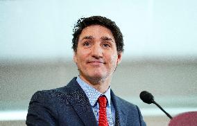 Justin Trudeau In Tears At A Press Conference - Ottawa
