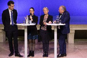 PM Bayrou Takes Part In A Meeting About Women In Science - Paris