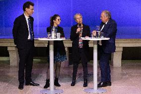 PM Bayrou Takes Part In A Meeting About Women In Science - Paris