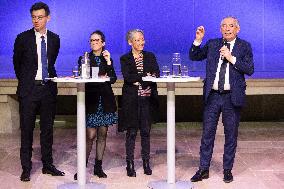 PM Bayrou Takes Part In A Meeting About Women In Science - Paris