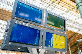 Gare Du Nord Disrupted After Unexploded WW II Bomb Discovery - Paris