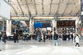 Gare Du Nord Disrupted After Unexploded WW II Bomb Discovery - Paris