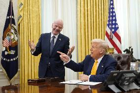 Trump Signs an Executive Order setting up a task force on the World Cup