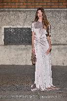 PFW Victoria Beckham Outside Arrivals