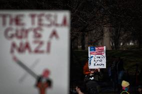 Thousands attend pro-science demonstration in Washington, DC