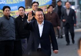 Impeached Yoon Released From Detention - Seoul