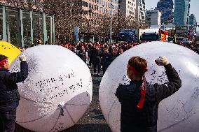 Truckers And Construction Workers Rally In Seoul For Labor Rights And Presidential Impeachment