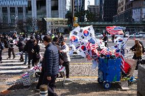 Truckers And Construction Workers Rally In Seoul For Labor Rights And Presidential Impeachment