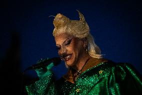 Drag march against Trump takeover of the Kennedy Center for the Performing Arts