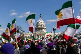 Free Iran Supporters Are Protesting In Washington D.C.