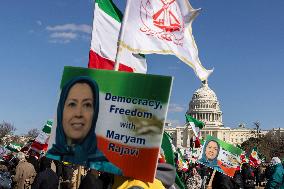 Free Iran Supporters Are Protesting In Washington D.C.