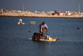 Daily Life In Gaza