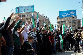 Demonstration in support of the new government - Aleppo