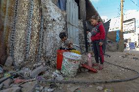 Daily Life In Gaza