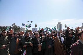 Demonstration in support of the new government - Aleppo