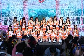 Uni-Girls