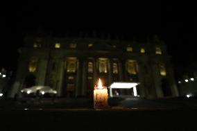 Cardinal Czerny Leads The Rosary For The Pope's Health - Vatican
