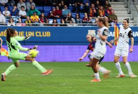 FC Barcelona v Valencia CF - Liga F