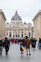 General View Shows St Peter's Basilica