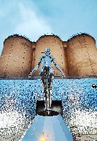 Japanese Artist Hajime Sorayama's Sexy Robot Metal Sculpture