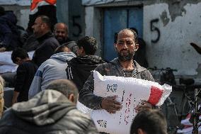 Distribution of Humanitarian Aid in The Jabalia Camp - Gaza