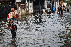 Floods Hit Dayeuhkolot Indonesia